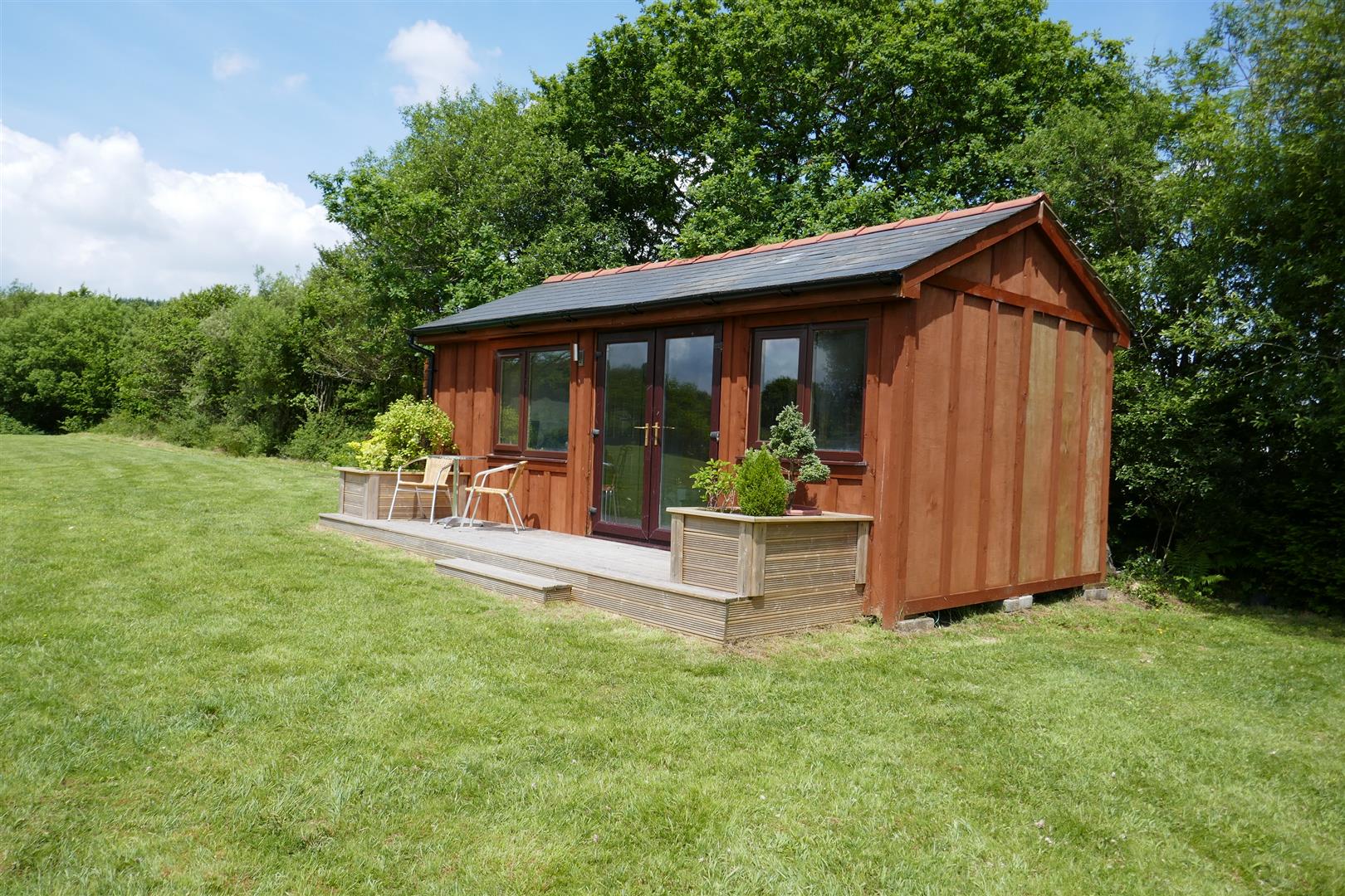 SUMMER HOUSE